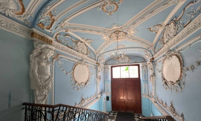 По дворам и парадным Петербурга. Персональная экскурсия