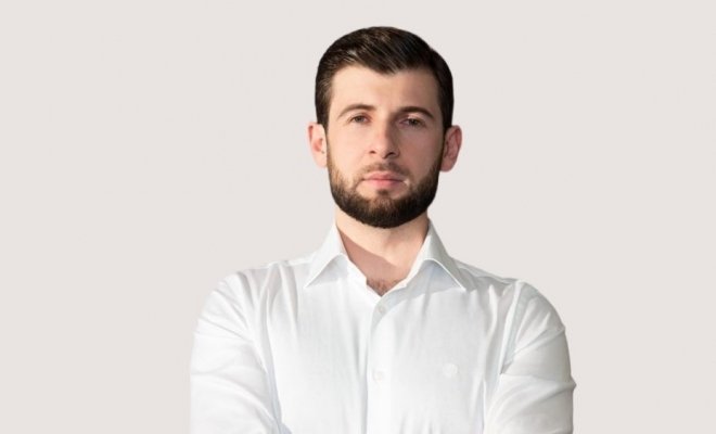 Азамат Биштов