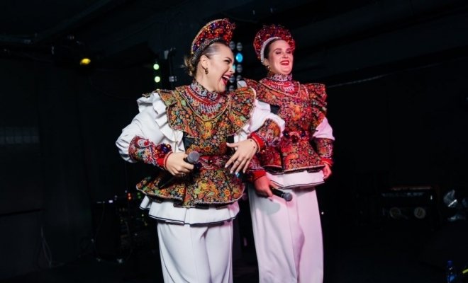 Версия народная