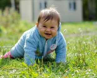 На фото Сабирова Сабина в возрасте 7 месяцев. Фото прислала Сабирова Екатерина