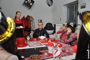 Гадание на кофейной гуще в кофейне CheeseCake, организованное Женским клубом Ольги Рябых.