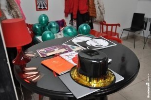 Гадание на кофейной гуще в кофейне CheeseCake, организованное Женским клубом Ольги Рябых.