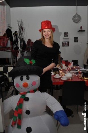 Гадание на кофейной гуще в кофейне CheeseCake, организованное Женским клубом Ольги Рябых.