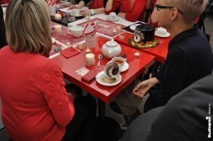 Гадание на кофейной гуще в кофейне CheeseCake, организованное Женским клубом Ольги Рябых.