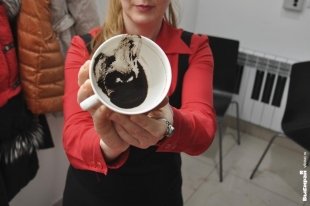 Гадание на кофейной гуще в кофейне CheeseCake, организованное Женским клубом Ольги Рябых.