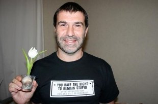 Евгений Гришковец покажет в Казани моноспектакль «Одновременно»