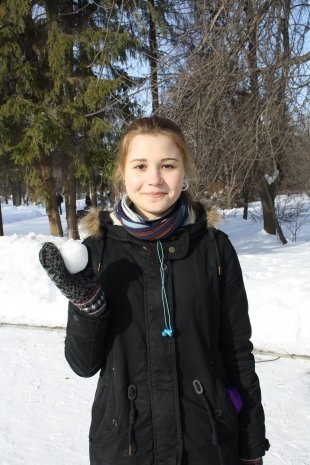 Катя Полякова, 14 лет, школьница: – Научиться играть на гитаре и кататься на скейте.