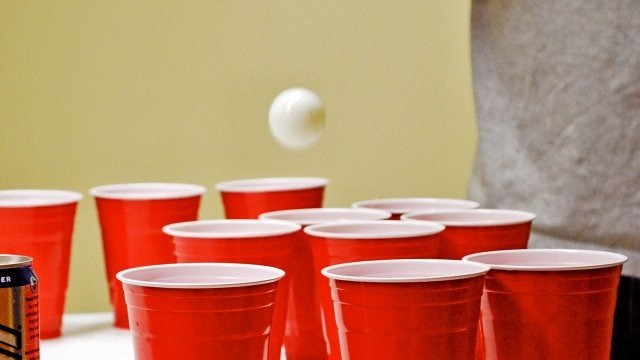 Beer Pong в Ski Club'е