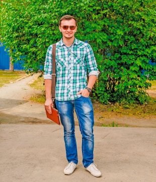 Алексей Жморщук, 20 лет, студент ЮУрГУ. Предмет: штанга, 150 кг. «Я не штангист. Я поднял эту штангу на уровень коленей и положил на место. Болело все тело».