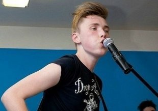 «Главное — пиратка!»: артист Егор Оуджи окунается в большой шоу-бизнес