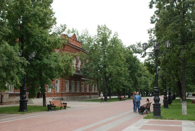 Сквер по улице Ленина приобрел завершенный вид