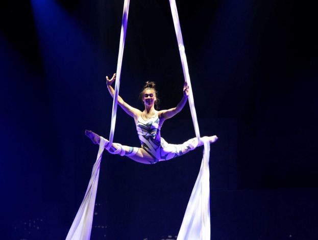 В Челябинск и Магнитогорск приедет шоу iD от Cirque du Soleil