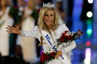 Мисс Америка стала русская девушка Кира Казанцева