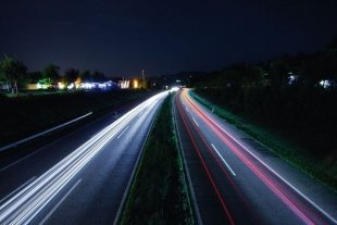 В потемках: какие услуги в Челябинске можно получить ночью