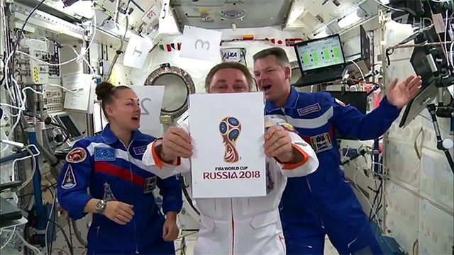 Эмблему ЧМ по футболу 2018 презентовали в космосе