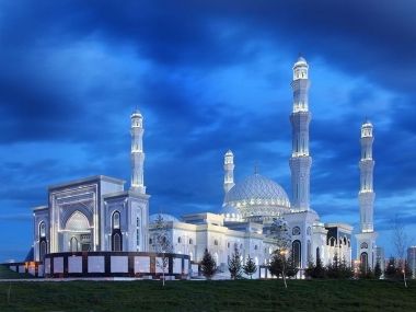 На территории Астаны построят еще 4 мечети 