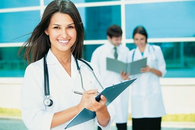 За рубежом обучились 35 столичных медработников