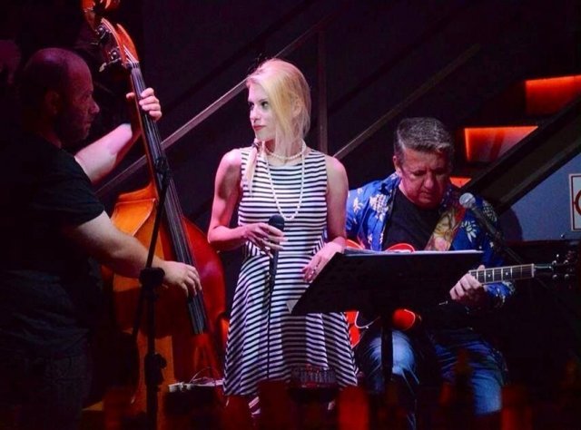 Ella Storm & Co