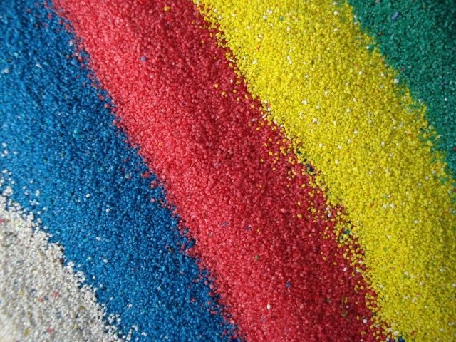 Деток приглашают на рисование цветным песком