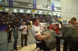 В Сургуте состоялся Командный турнир по силовому экстриму, ведущим которого был Михаил Кокляев