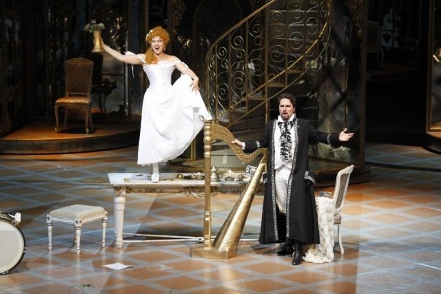 В День театра в оперном покажут «Севильского цирюльника»
