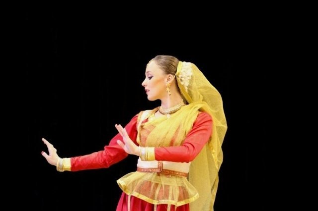 Сургут посетит ведущая исполнительница классического индийского танца 