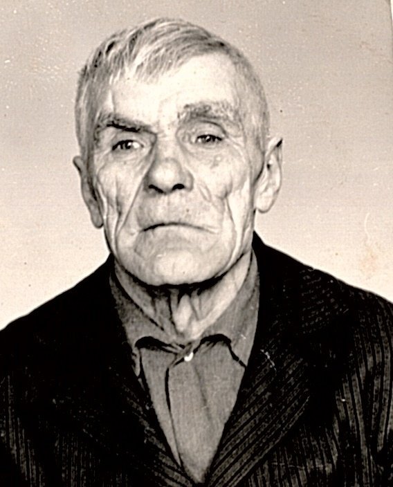 Арещенко Степан Алексеевич родился в 1910 году