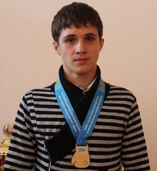 Влад Столбовский завоевал серебряную медаль на турнире в Испании
