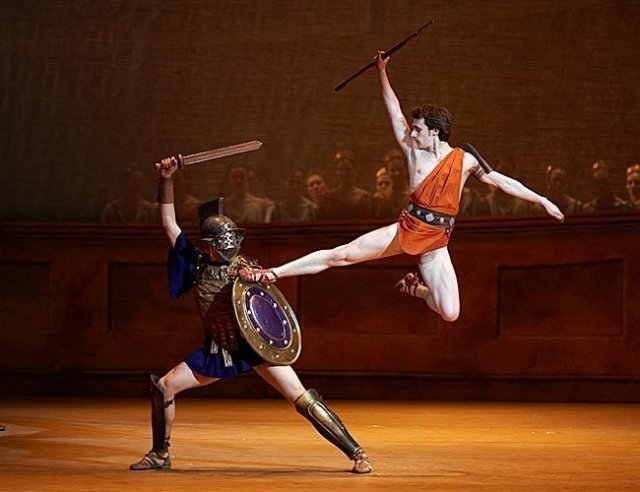 Взору горожан представят монументальный балет «Спартак»!