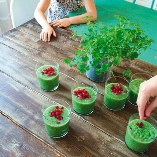 Пять популярных инстаграмов просто людей