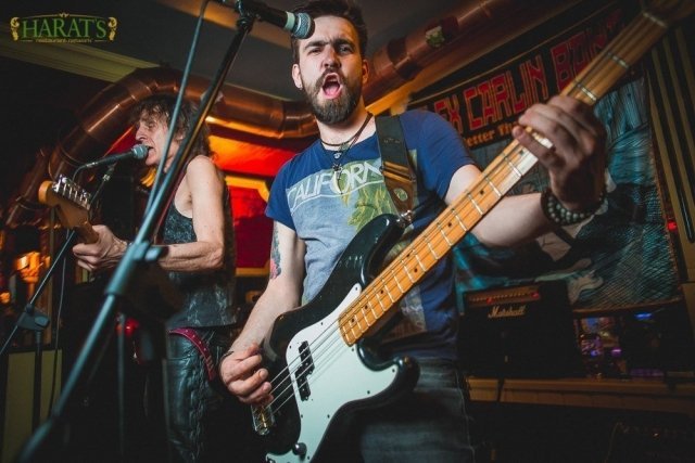 Harat's Pub проводит конкурс среди музыкальных групп города