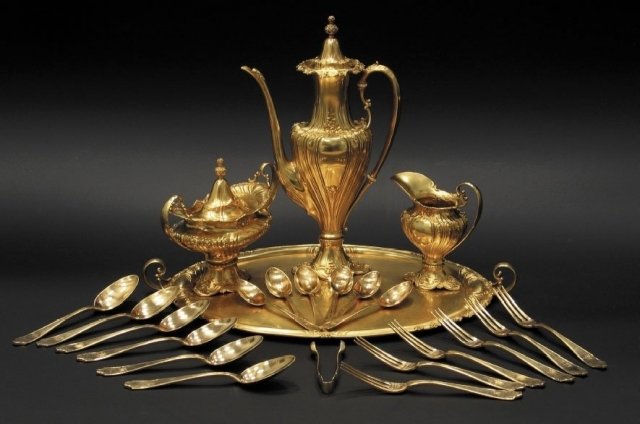 Можно посетить международную выставку коллекции антикварных чайных предметов