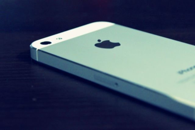 Прибыль корпорации Apple на рынке смартфонов достигла 92%