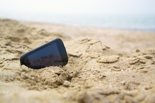8 лучших мобильных приложений для тех, кто на пляже