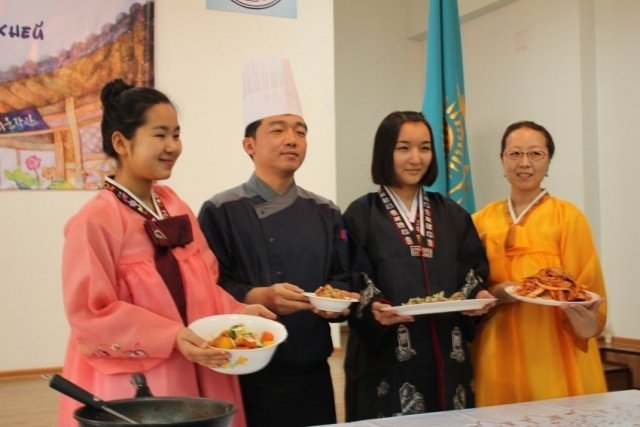 В Караганде прошло мероприятие "Знакомство с национальной кухней Южной Кореи"