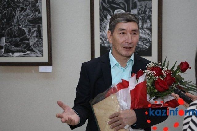 В Астане открылась выставка линогравюр, посвященная 550-летию Казахского ханства