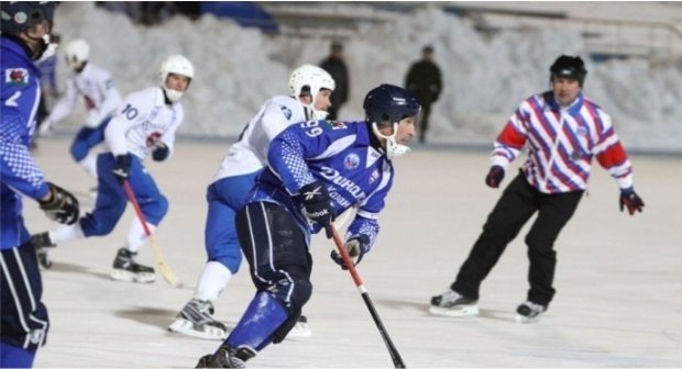 Казанцев приглашают на матч по хоккею с мячом