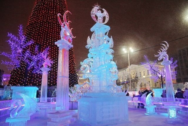 Что делать в шести ледовых городках на Урале?