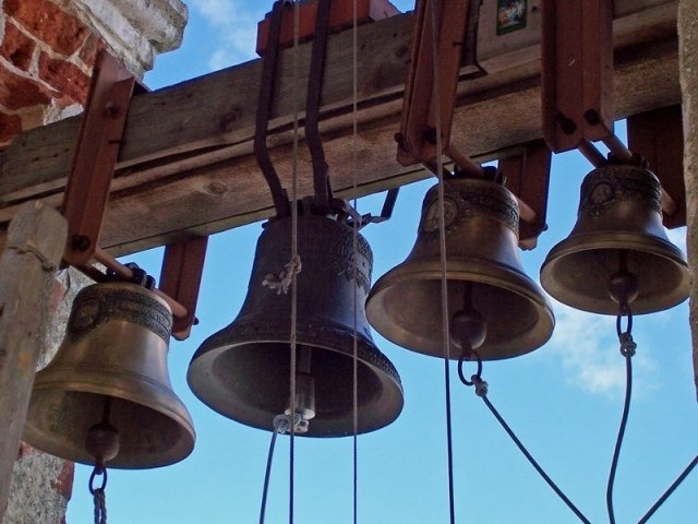 Звонари из Суздали исполнят в Сочи Цоя и Пелагею на колоколах