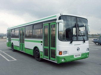 Как будут работать автобусы, троллейбусы и трамваи в новогоднюю ночь в Красноярске
