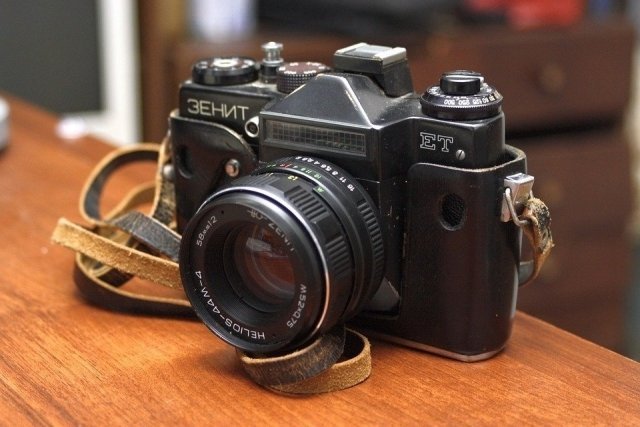 «Ростех» возобновит производство фотоаппаратов «Зенит»