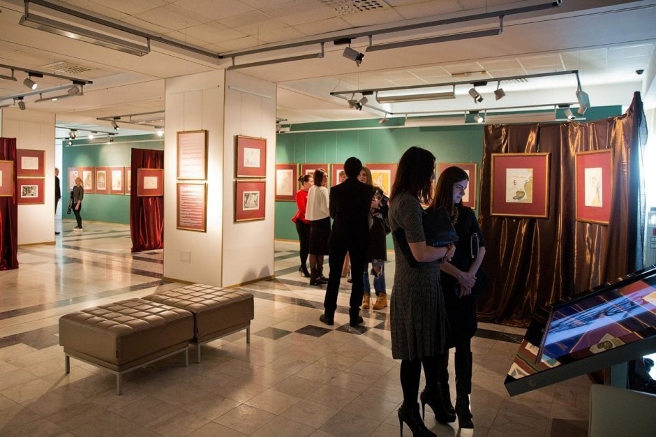 В Cургуте состоялось открытие выставки подлинников Пикассо и Дали