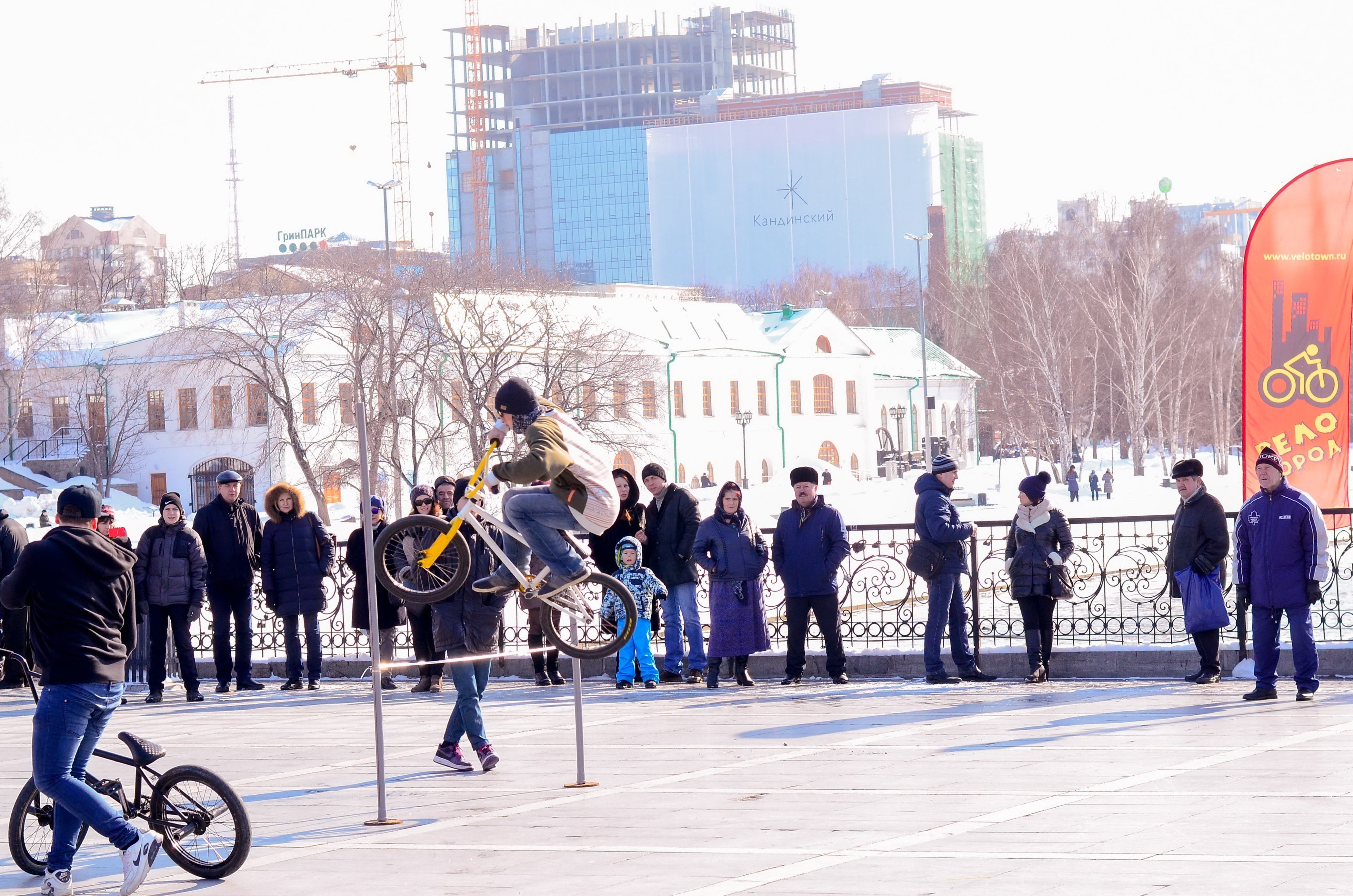 8 Марта Екатеринбург фото