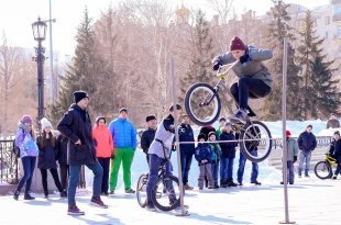 Первый весенний велопраздник прошёл в Екатеринбурге 8 марта