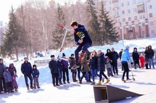 Первый весенний велопраздник прошёл в Екатеринбурге 8 марта