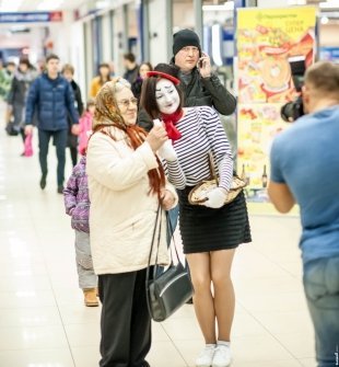 8 марта в ТЦ ОРАНЖ