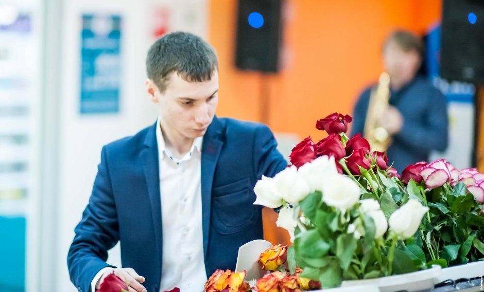 8 марта в ТЦ ОРАНЖ