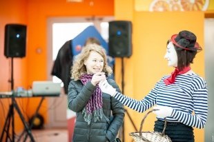 8 марта в ТЦ ОРАНЖ