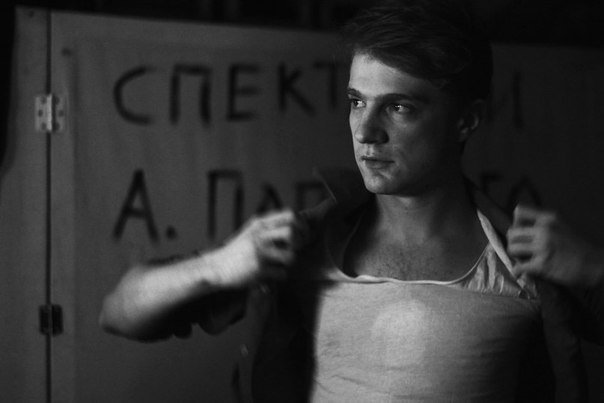 Столичный поэт Константин Потапов везёт в Курган демонов