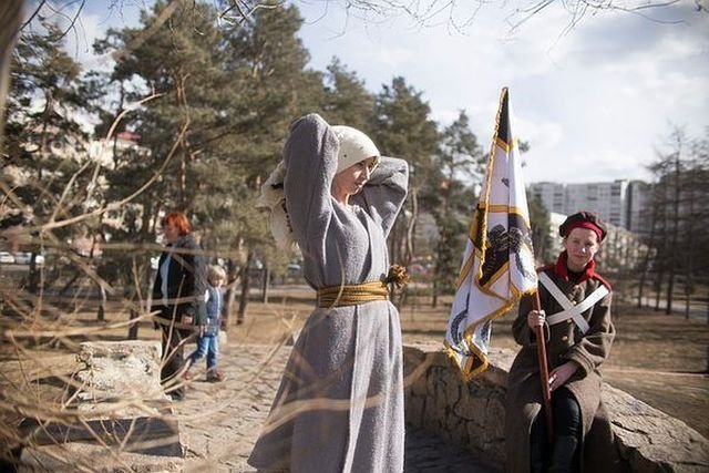 В центре Челябинска реконструируют битву за Севастополь